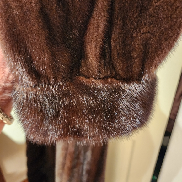 Sheared Blackgama Mink Coat - Picture 8 of 11
